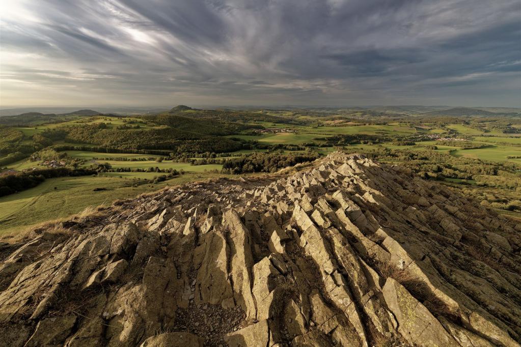 AdobeStock_687411418